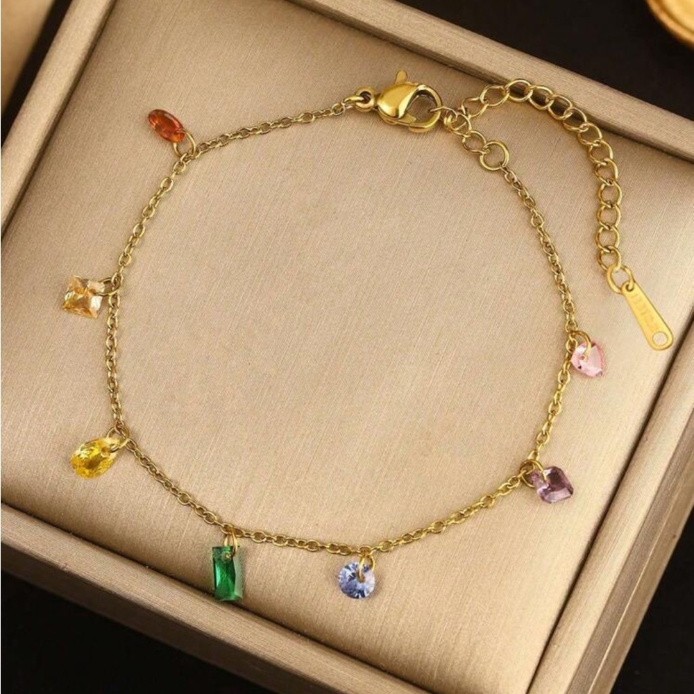 Elegant Gold Charm Bracelet with Multicolor Stones